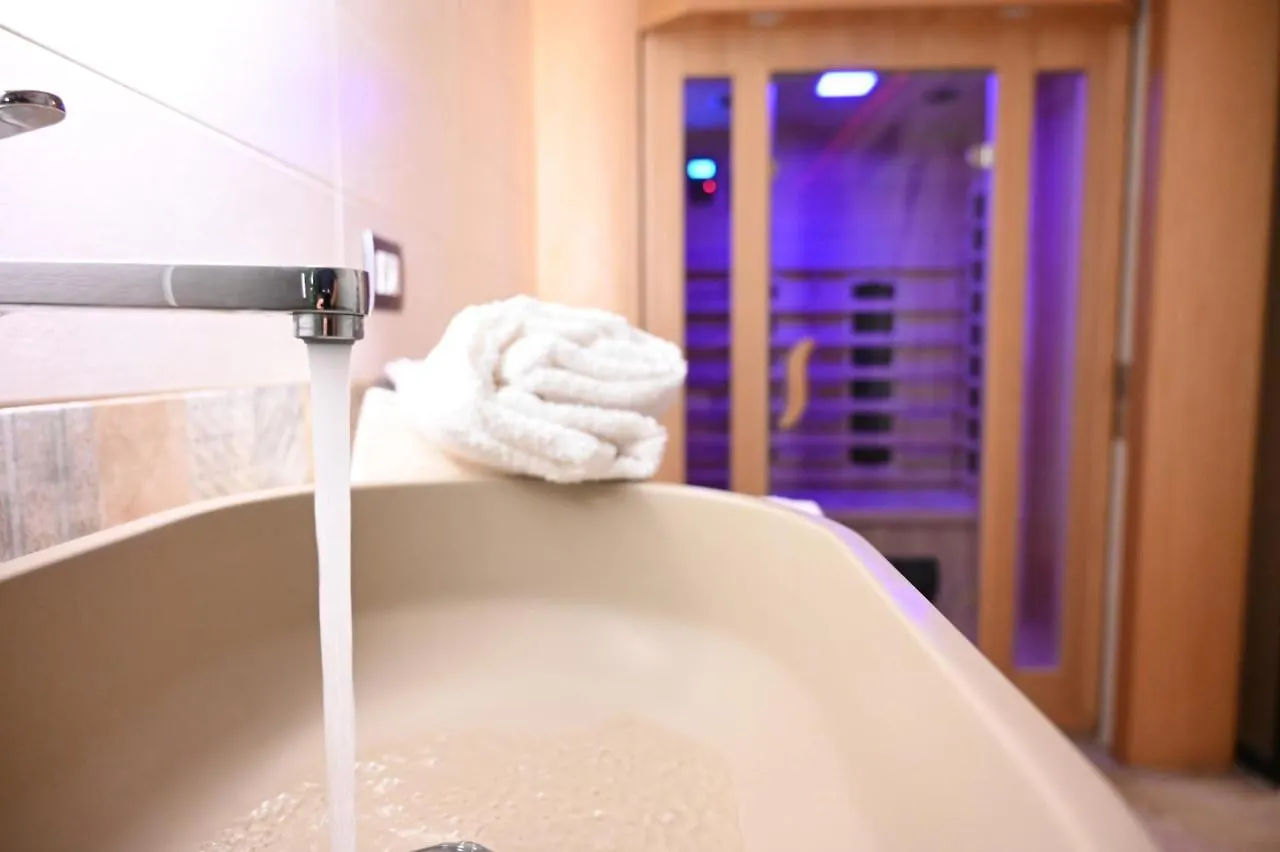 Suite Cavour Exclusive House Private Luxury Spa Brindisi Holiday home
